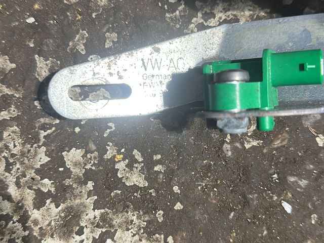 bontott VW GOLF VI Légzsák Indító Modul Oldallégzsák