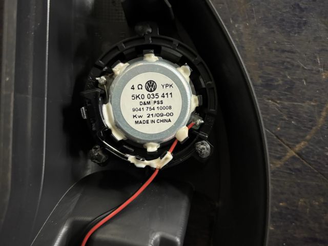 bontott VW GOLF VI Magassugárzó Hangszóró