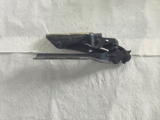 bontott VW GOLF VI Motorháztető Bal Zsanér