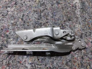 bontott VW GOLF VI Motorháztető Bal Zsanér