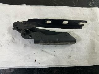 bontott VW GOLF VI Motorháztető Bal Zsanér