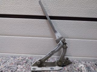 bontott VW GOLF VI Motorháztető Bal Zsanér