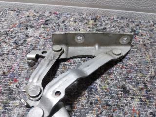 bontott VW GOLF VI Motorháztető Bal Zsanér