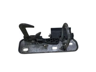 bontott VW GOLF VI Motorháztető Biztonsági Kampó