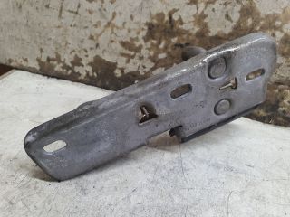 bontott VW GOLF VI Motorháztető Biztonsági Kampó