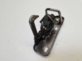 bontott VW GOLF VI Motorháztető Biztonsági Kampó