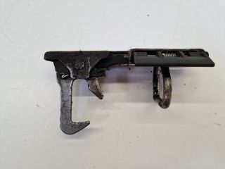 bontott VW GOLF VI Motorháztető Biztonsági Kampó