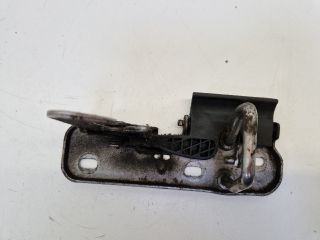 bontott VW GOLF VI Motorháztető Biztonsági Kampó