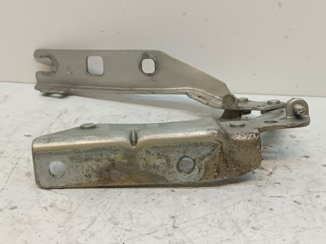 bontott VW GOLF VI Motorháztető Jobb Zsanér