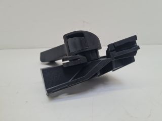 bontott VW GOLF VI Motorháztető Nyitó Kar / Gomb