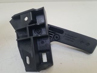 bontott VW GOLF VI Motorháztető Nyitó Kar / Gomb