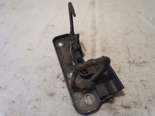 bontott VW GOLF VI Motorháztető Nyitó Kar / Gomb