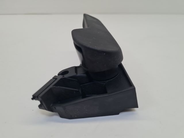 bontott VW GOLF VI Motorháztető Nyitó Kar / Gomb