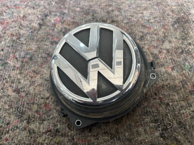 bontott VW GOLF VI Motorháztető Nyitó Kar / Gomb