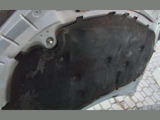 bontott VW GOLF VI Motorháztető Szigetelés