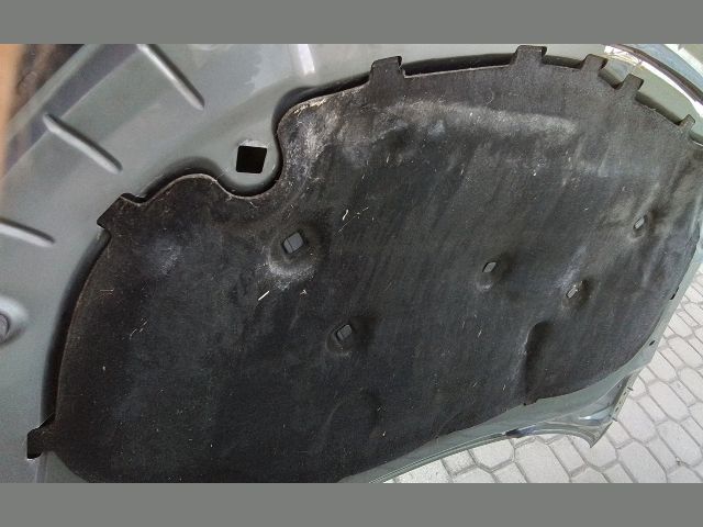 bontott VW GOLF VI Motorháztető Szigetelés