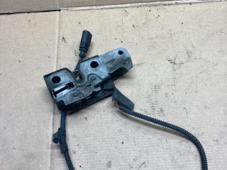 bontott VW GOLF VI Motorháztető Zárszerkezet