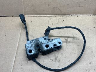 bontott VW GOLF VI Motorháztető Zárszerkezet