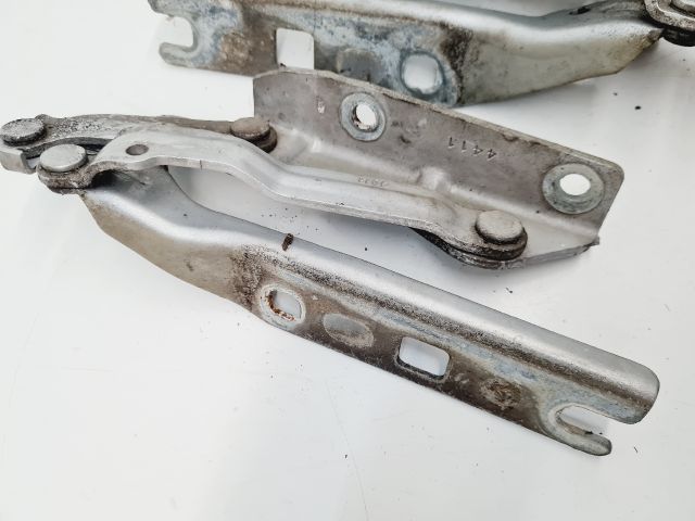 bontott VW GOLF VI Motorháztető Zsanér Pár