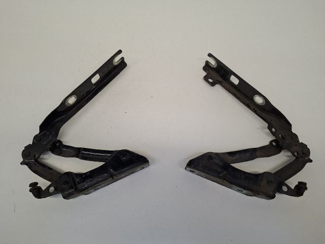 bontott VW GOLF VI Motorháztető Zsanér Pár