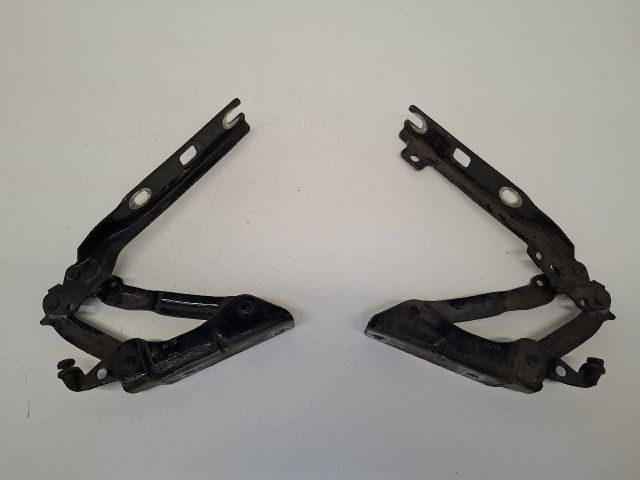 bontott VW GOLF VI Motorháztető Zsanér Pár