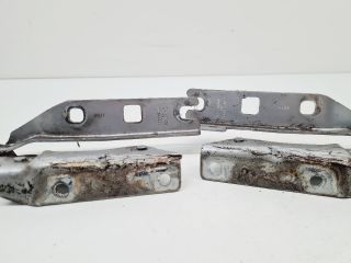 bontott VW GOLF VI Motorháztető Zsanér Pár