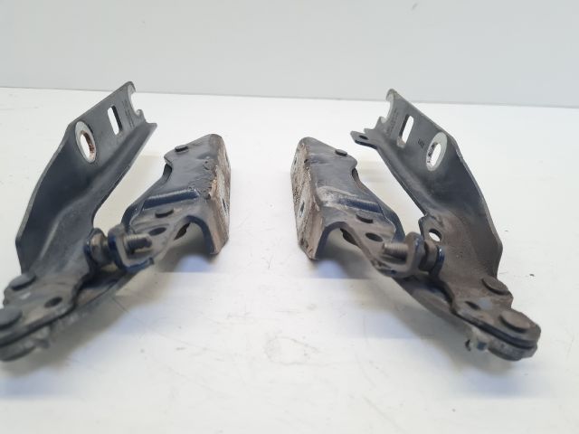 bontott VW GOLF VI Motorháztető Zsanér Pár