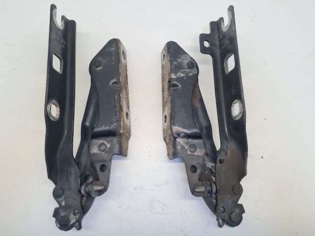 bontott VW GOLF VI Motorháztető Zsanér Pár