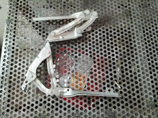 bontott VW GOLF VI Motorháztető Zsanér Pár