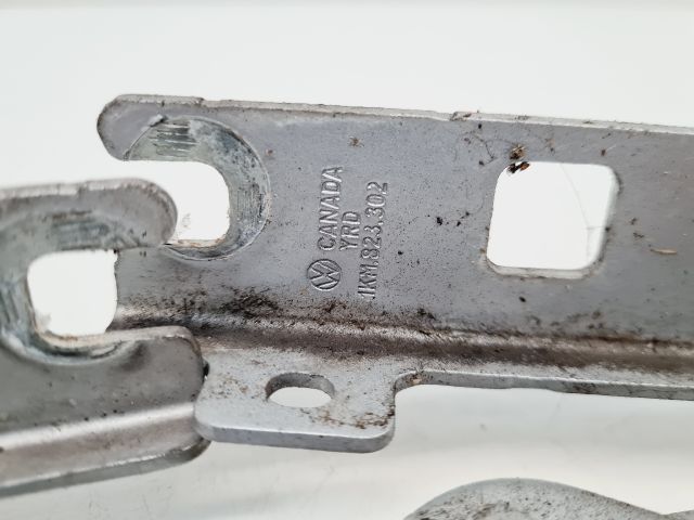 bontott VW GOLF VI Motorháztető Zsanér Pár