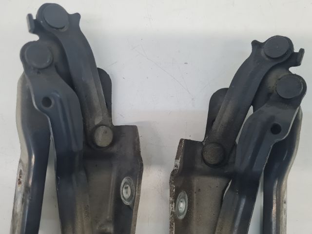 bontott VW GOLF VI Motorháztető Zsanér Pár