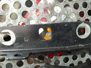 bontott VW GOLF VI Motorháztető Zsanér Pár