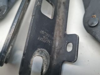 bontott VW GOLF VI Motorháztető Zsanér Pár