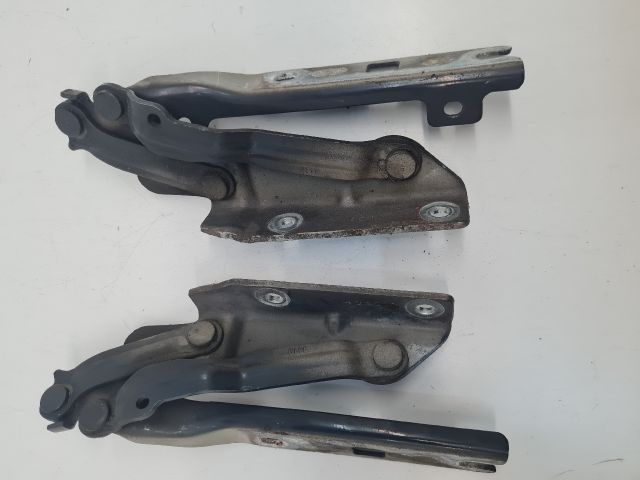 bontott VW GOLF VI Motorháztető Zsanér Pár