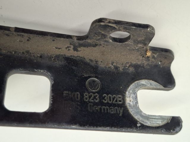 bontott VW GOLF VI Motorháztető Zsanér Pár