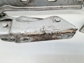 bontott VW GOLF VI Motorháztető Zsanér Pár