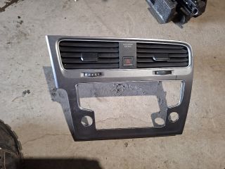 bontott VW GOLF VI Multifunkciós Kijelző Keret