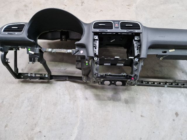 bontott VW GOLF VI Műszerfal Héj