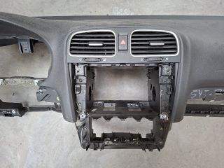 bontott VW GOLF VI Műszerfal Héj