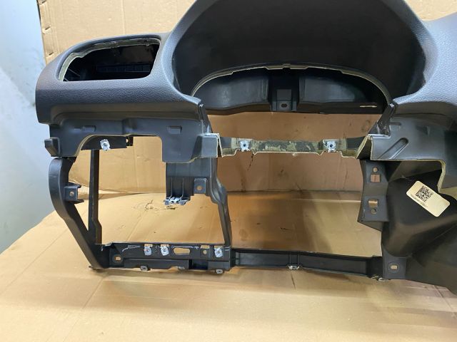 bontott VW GOLF VI Műszerfal Héj