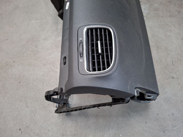 bontott VW GOLF VI Műszerfal Héj