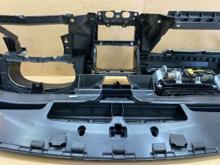 bontott VW GOLF VI Műszerfal Héj