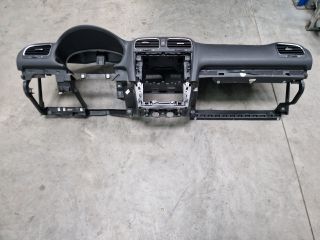 bontott VW GOLF VI Műszerfal Héj