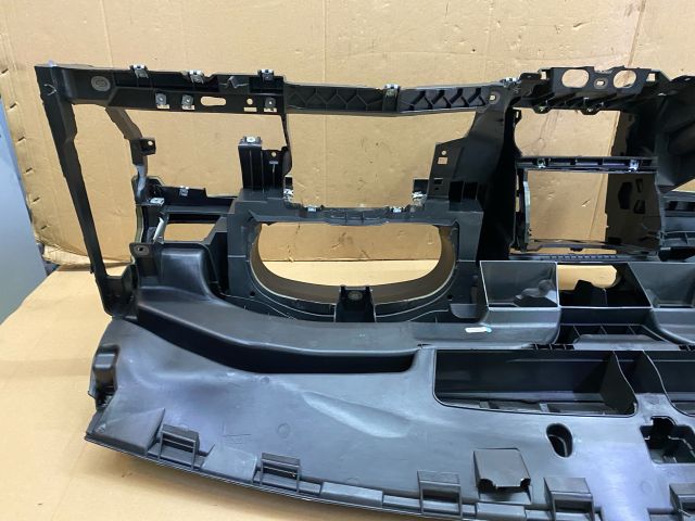 bontott VW GOLF VI Műszerfal Héj