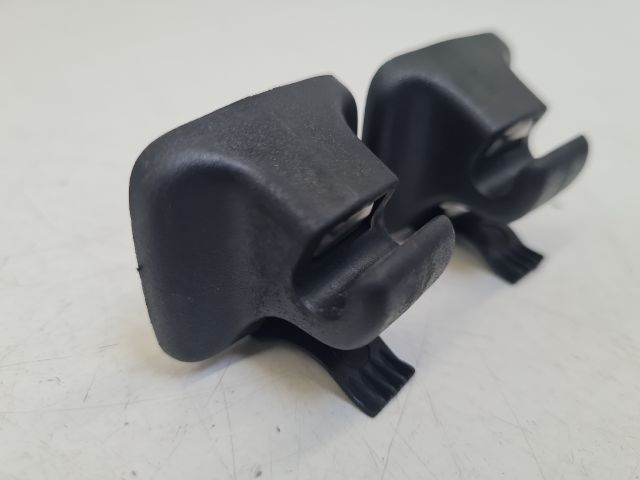 bontott VW GOLF VI Napellenző Tartó (Pozíciófüggetlen)