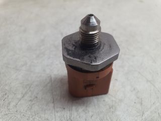 bontott VW GOLF VI Nyomásszabályzó Szelep