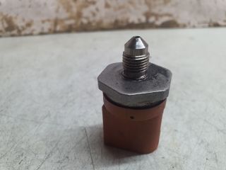 bontott VW GOLF VI Nyomásszabályzó Szelep