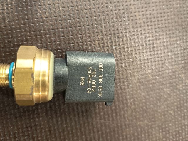 bontott VW GOLF VI Nyomásszabályzó Szelep