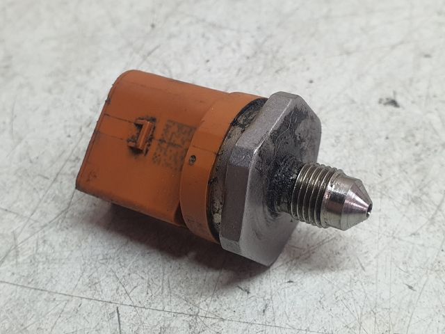 bontott VW GOLF VI Nyomásszabályzó Szelep