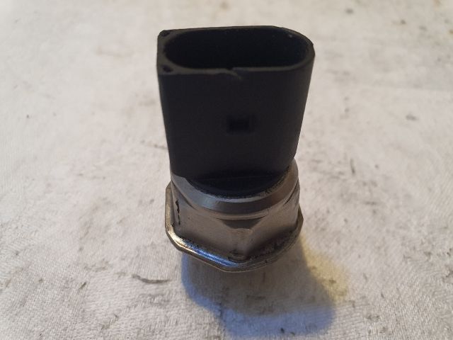 bontott VW GOLF VI Nyomásszabályzó Szelep